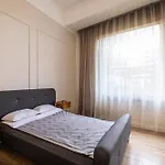 Modern 3 Bedrooms Apartment