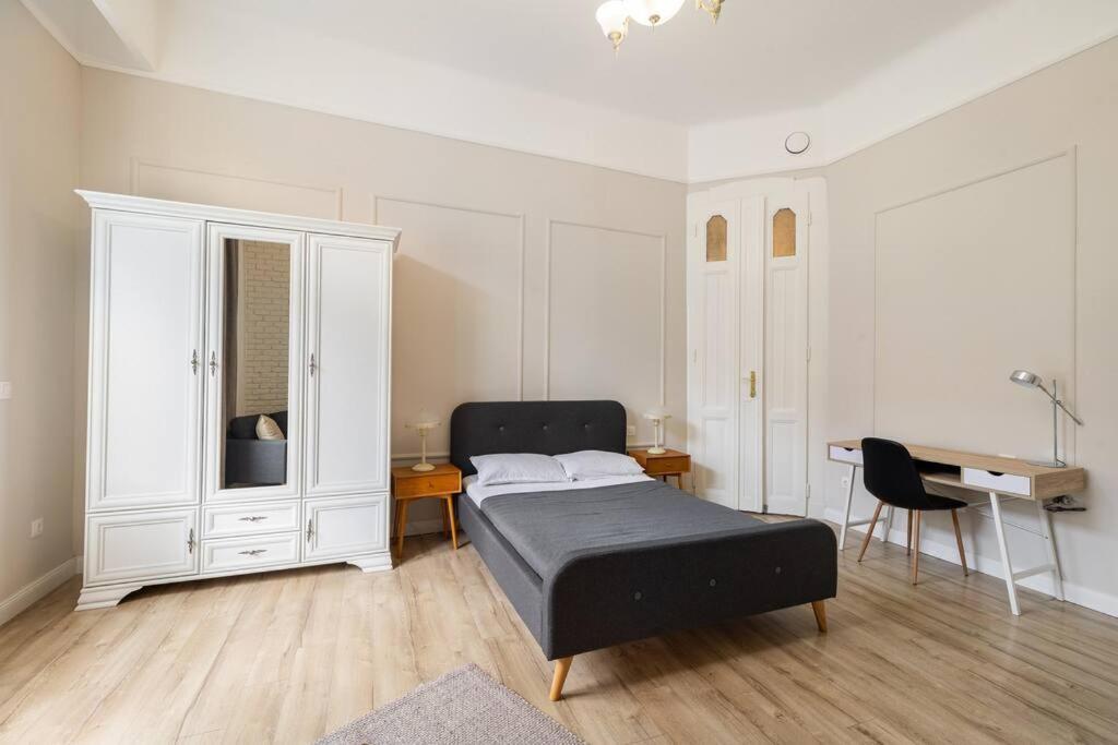 Modern 3 Bedrooms Budapest
