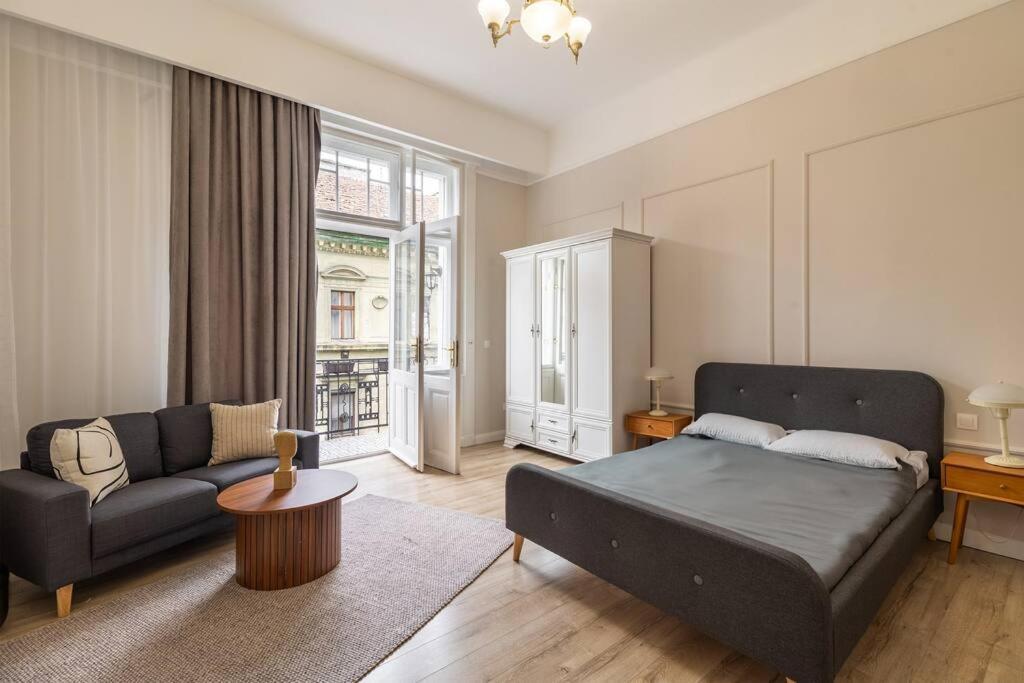 Apartment Modern 3 Bedrooms